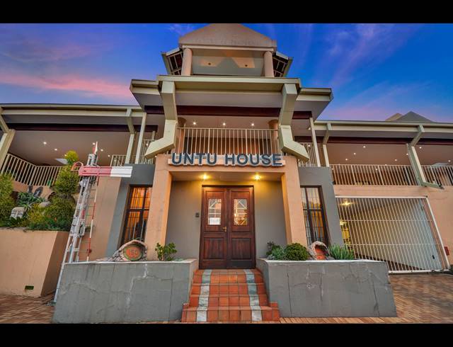 714M² BUSINESS SOLD IN HOUGHTON ESTATE